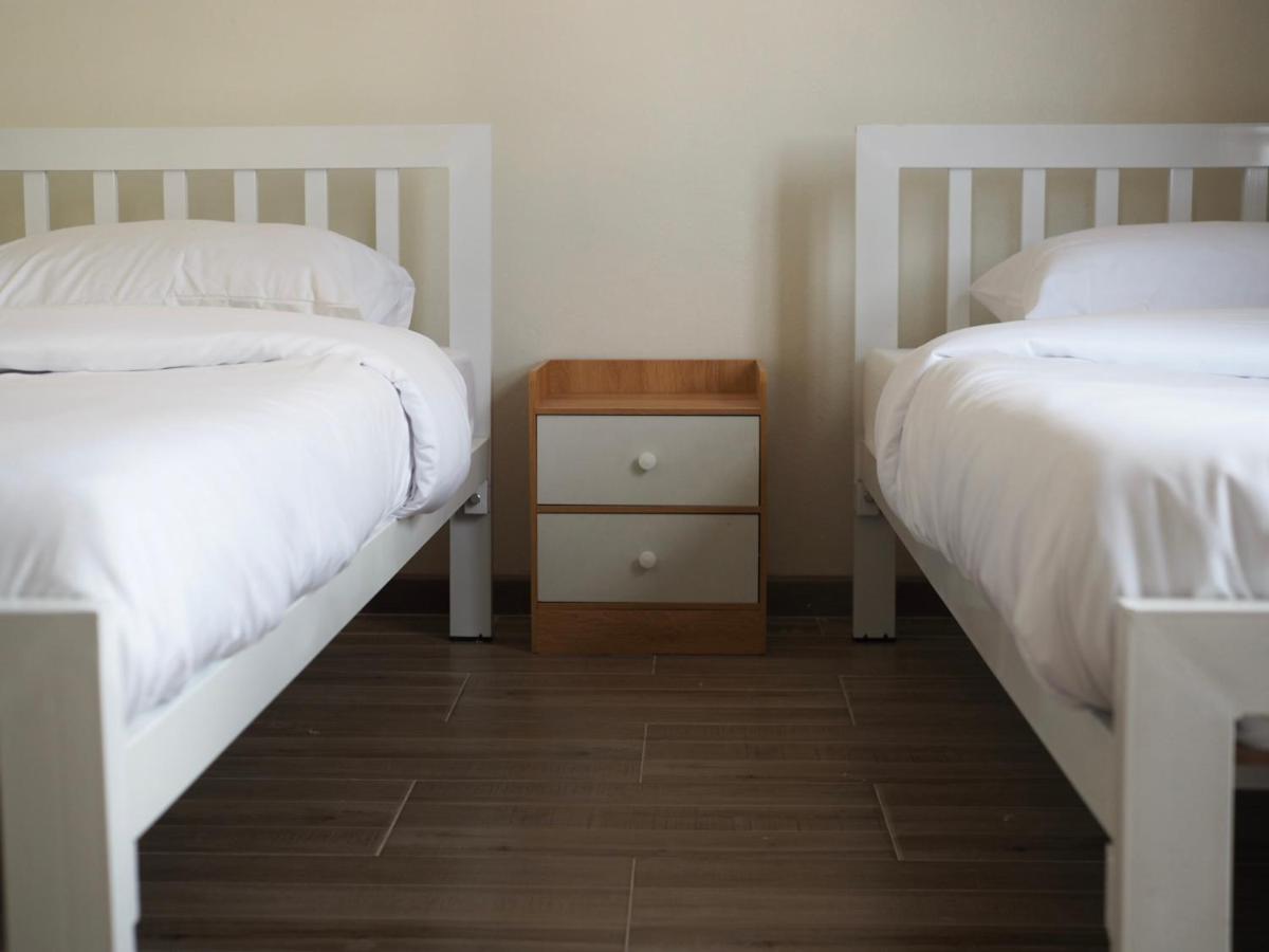 Krung Tone Hostel Bangkok Eksteriør billede