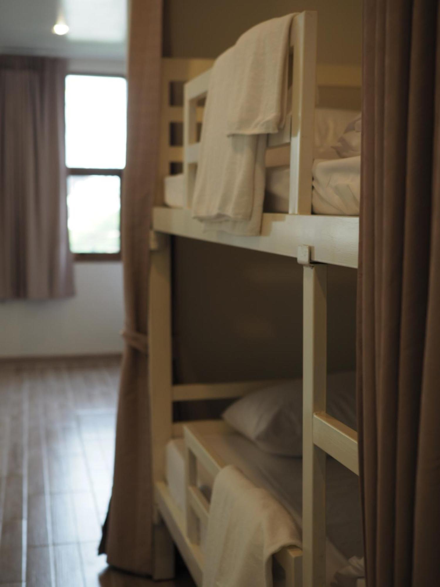 Krung Tone Hostel Bangkok Eksteriør billede