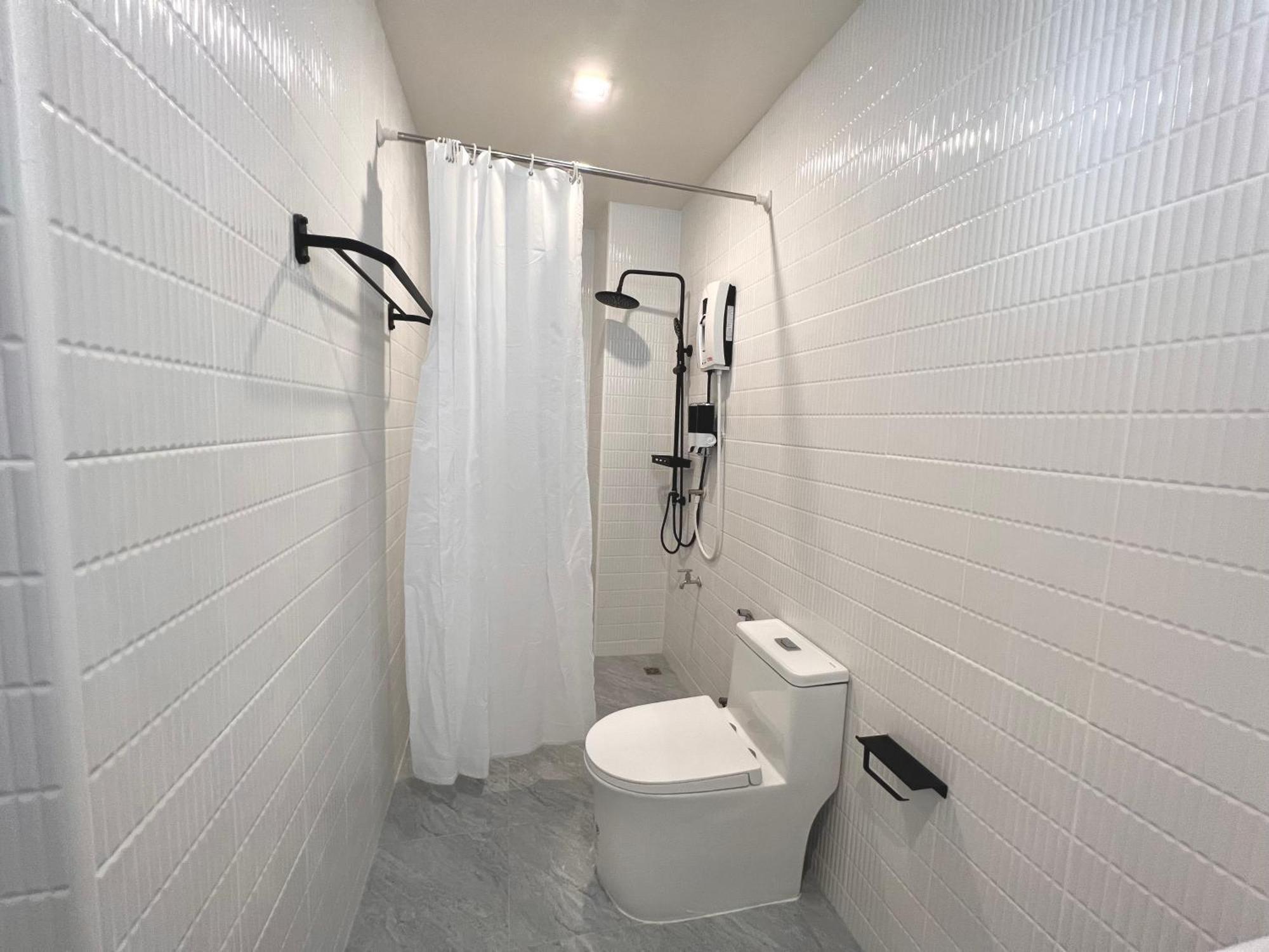 Krung Tone Hostel Bangkok Eksteriør billede