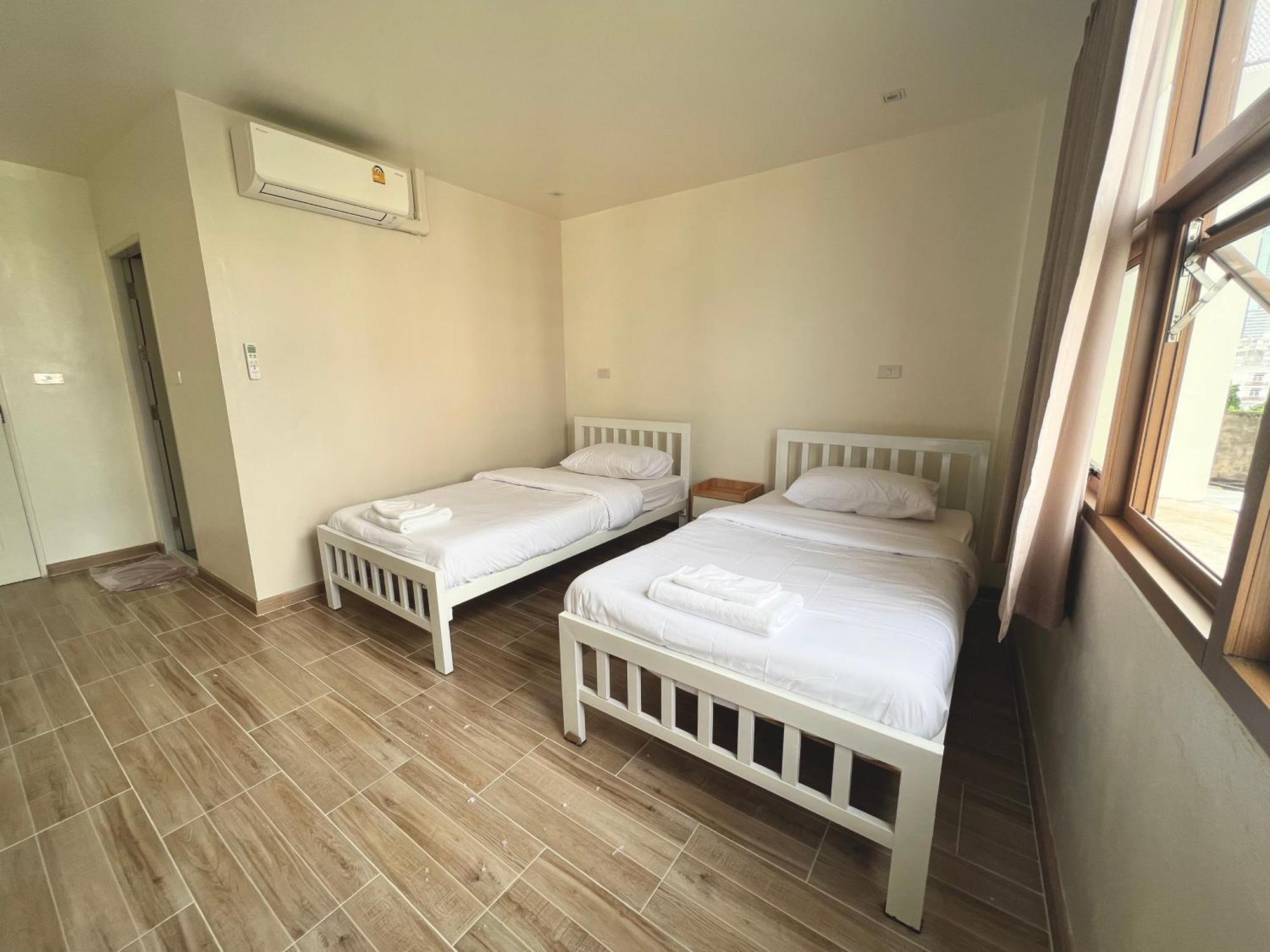 Krung Tone Hostel Bangkok Eksteriør billede