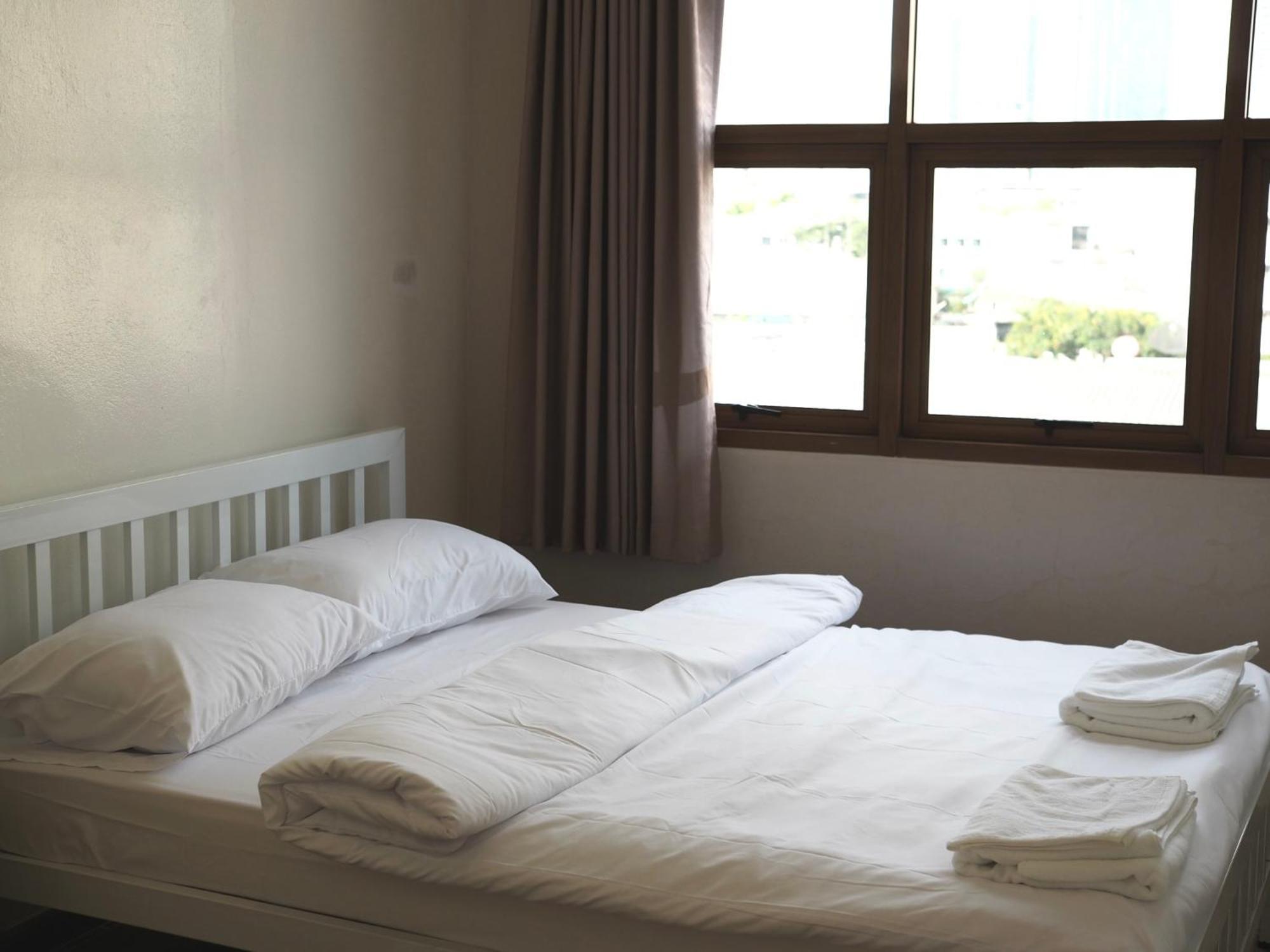 Krung Tone Hostel Bangkok Eksteriør billede